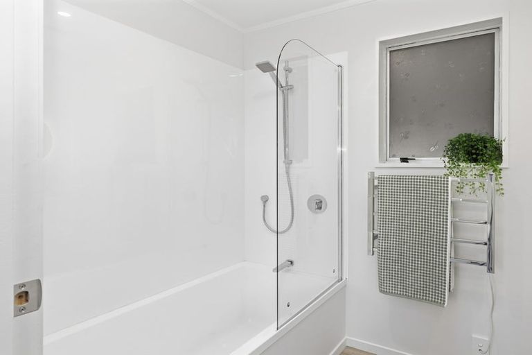 Photo of property in 24 Conclusion Street, Ascot Park, Porirua, 5024