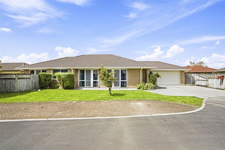 Photo of property in 11 Holcroft Place, Huntington, Hamilton, 3210