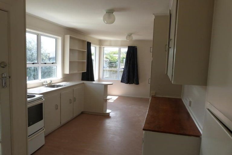 Photo of property in 2 Hinau Road, Mangere Bridge, Auckland, 2022