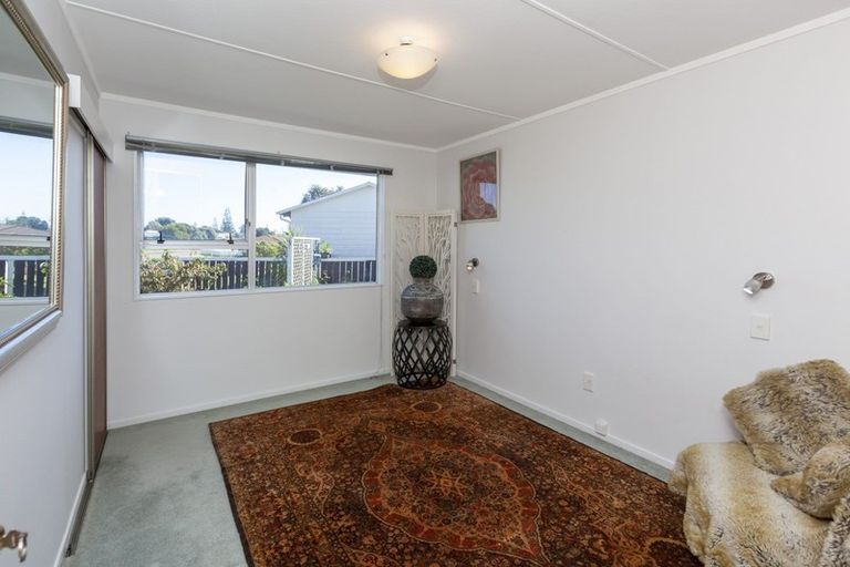 Photo of property in 4 Simcox Street, Otaki Beach, Otaki, 5512