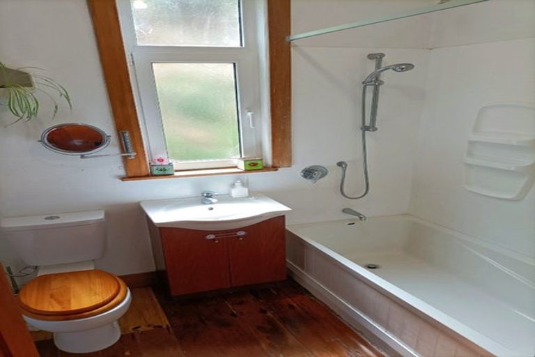 Photo of property in 121 Barnard Street, Wadestown, Wellington, 6012