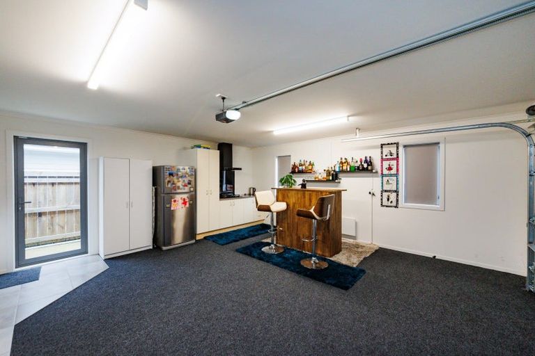 Photo of property in 12 Ivy Lane, Kelvin Grove, Palmerston North, 4414