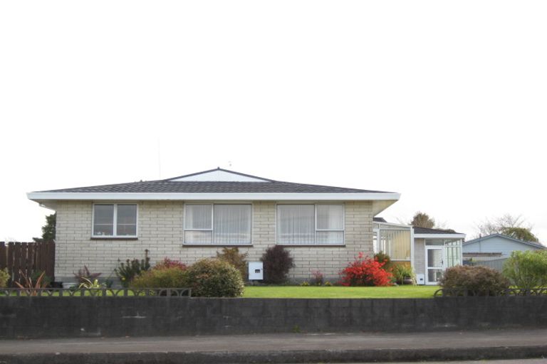 Photo of property in 25a Miranda Street, Stratford, 4332