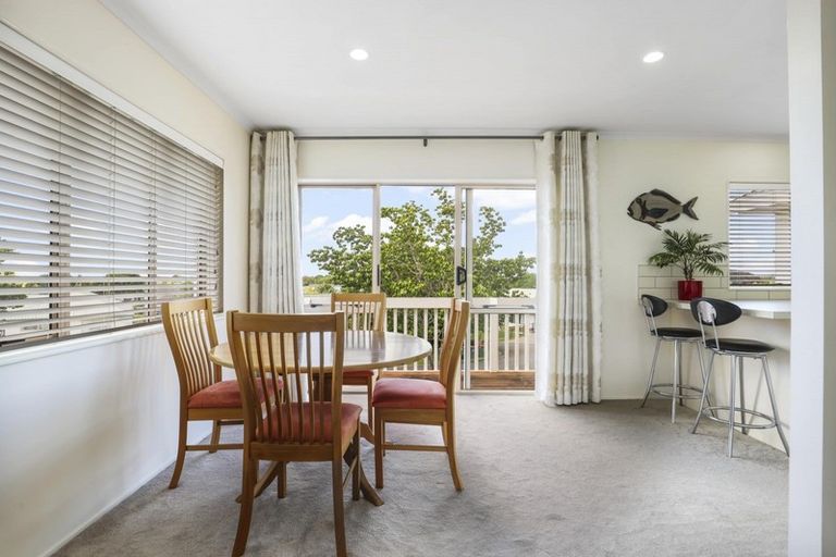 Photo of property in 8 Glenburn Place, Nawton, Hamilton, 3200