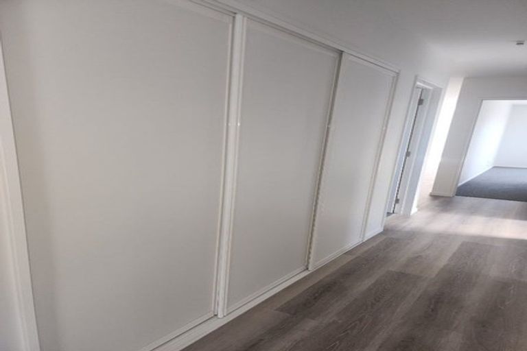 Photo of property in 2 Ellmers Street, Woodend, 7610