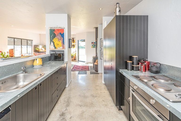 Photo of property in 21 Golf Vue Place, Castlecliff, Whanganui, 4501
