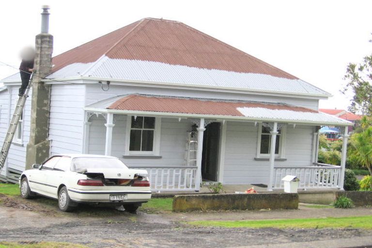 Photo of property in 30 Porter Crescent, Helensville, 0800