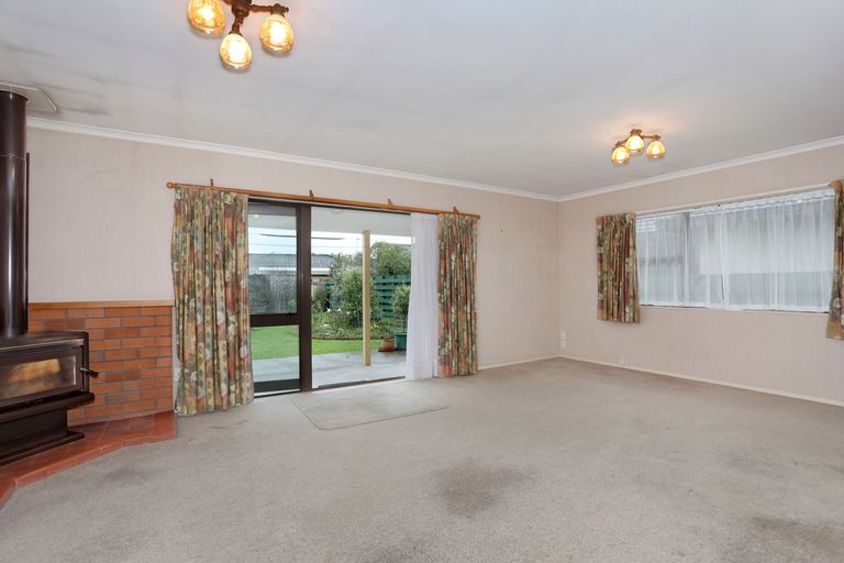 Photo of property in 28 Parnell Heights Drive, Kelvin Grove, Palmerston North, 4414