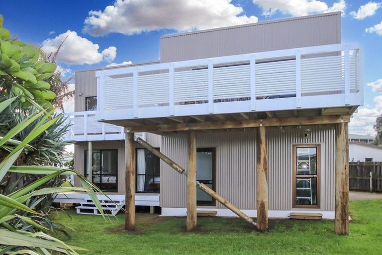 Photo of property in 17 Kotare Street, Ahipara, Kaitaia, 0481