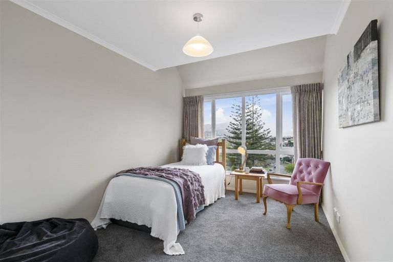 Photo of property in 88 Norton Park Grove, Waterloo, Lower Hutt, 5011