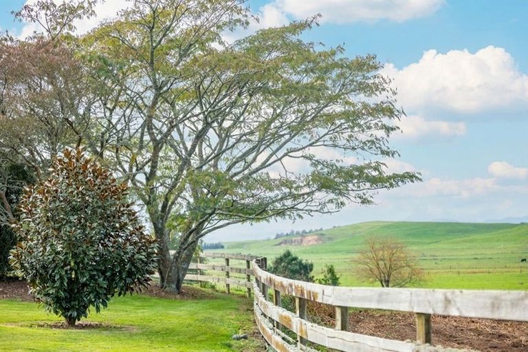 Photo of property in 242 Waring Road, Taupiri, 3791