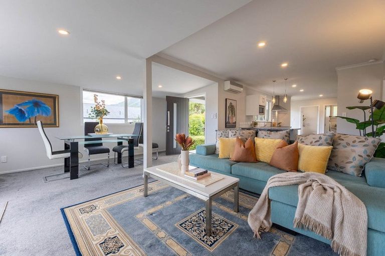 Photo of property in 40 Seddon Street, Waikanae, 5036