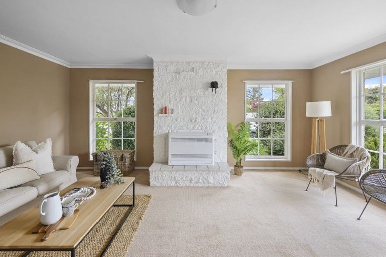 Photo of property in 2 Ashfield Place, Ilam, Christchurch, 8041