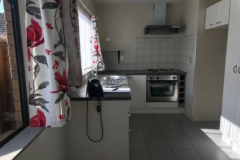 Photo of property in 103a Glengarry Road, Glen Eden, Auckland, 0602