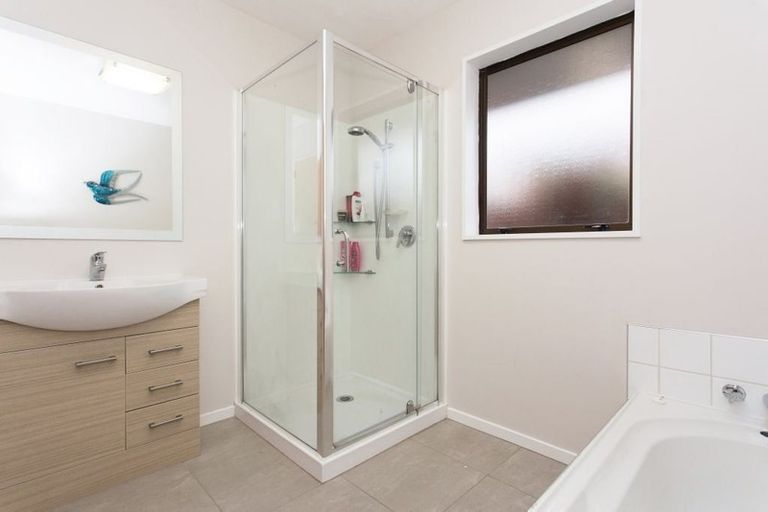 Photo of property in 49 Lowry Avenue, Redwood, Christchurch, 8051