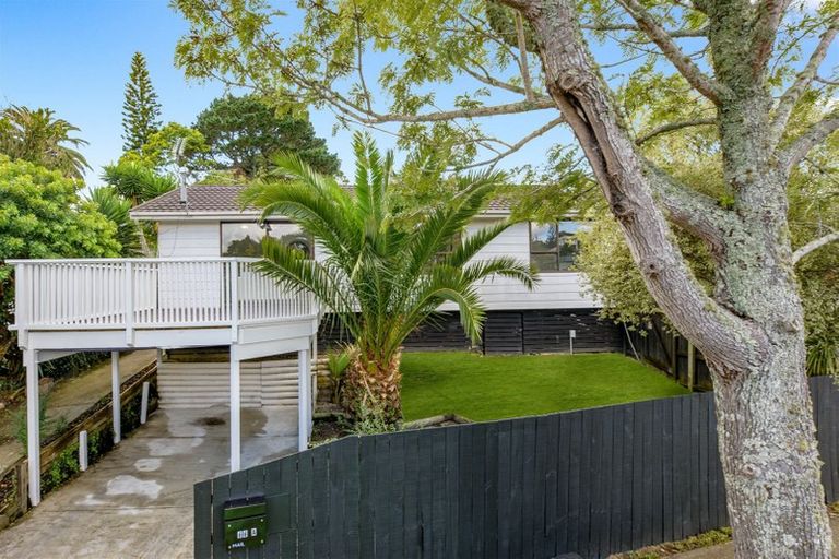 Photo of property in 1/66 Kamara Road, Glen Eden, Auckland, 0602