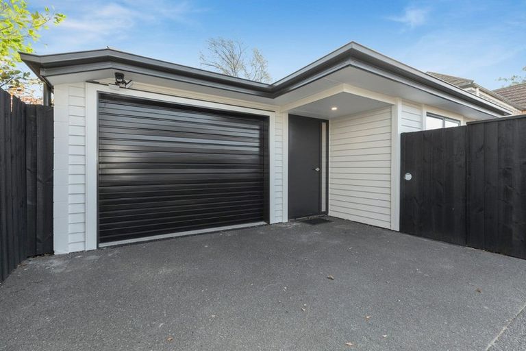 Photo of property in 258a Edgeware Road, Edgeware, Christchurch, 8013