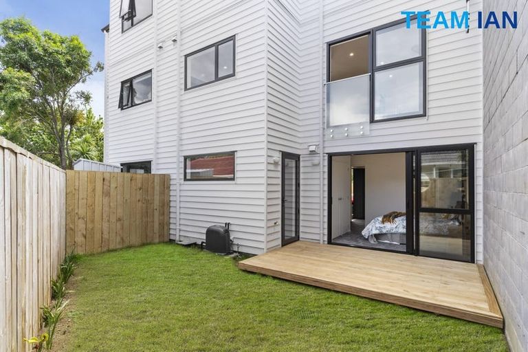 Photo of property in 3/68 Smythe Road, Henderson, Auckland, 0612