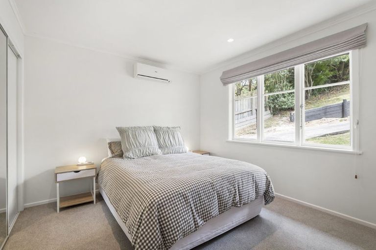 Photo of property in 1/17 Stanley Road, Glenfield, Auckland, 0629