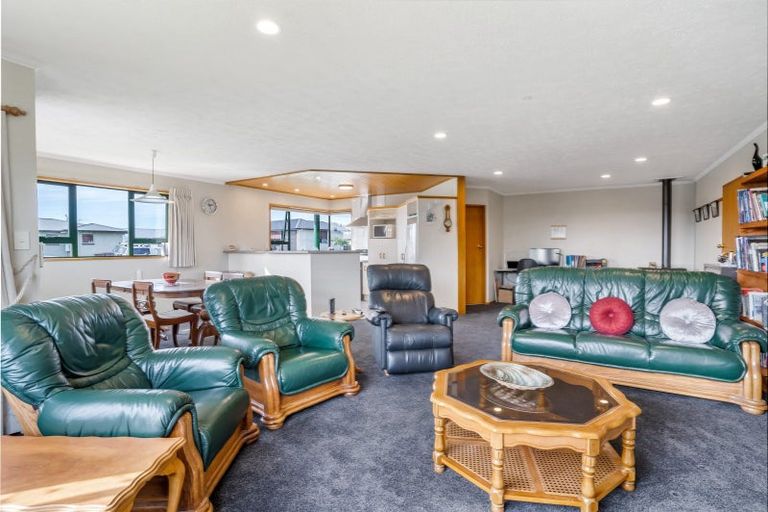 Photo of property in 15 Union Street, Winton, 9720