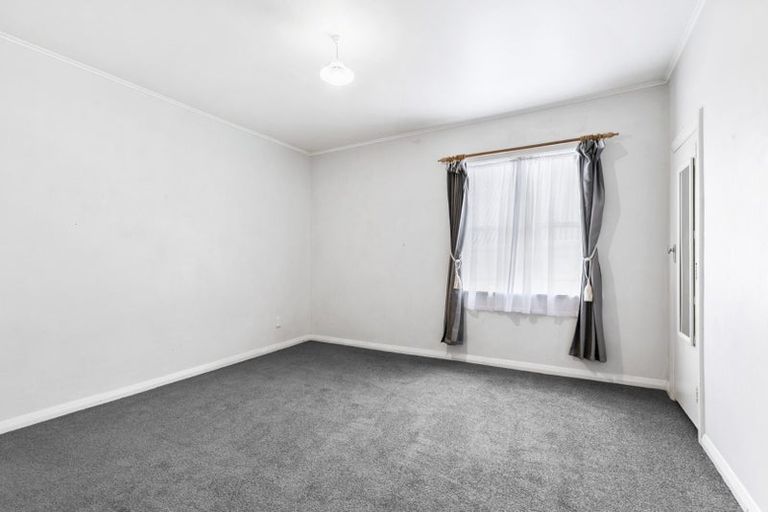Photo of property in 2/17 Hall Street, Newtown, Wellington, 6021