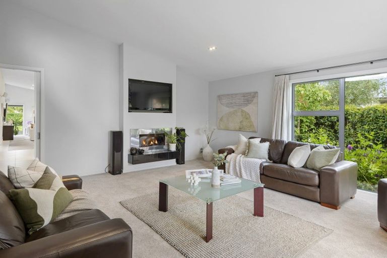 Photo of property in 1 Westall Lane, Avonhead, Christchurch, 8042