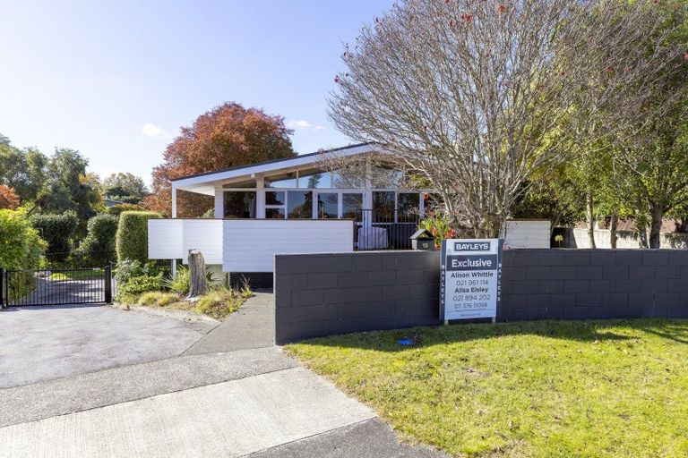 Photo of property in 12 Hilden Place, Hilltop, Taupo, 3330