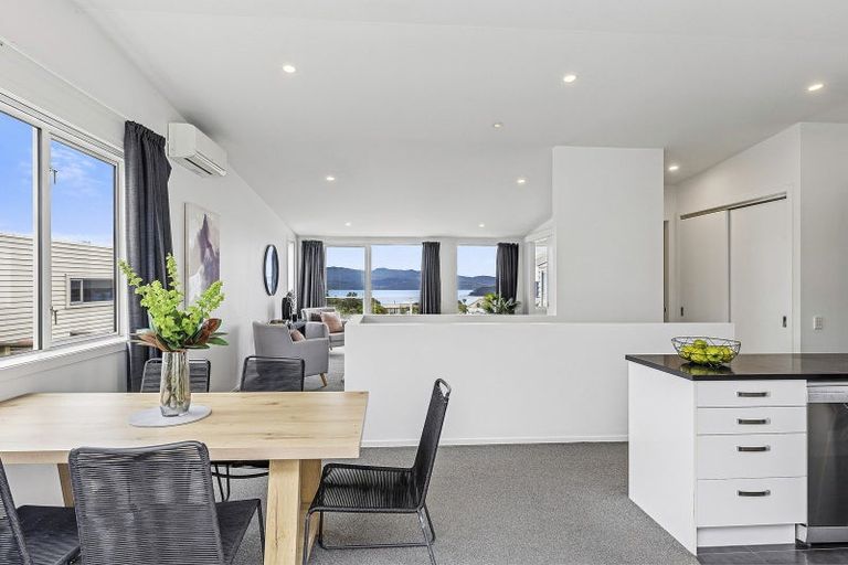 Photo of property in 22d Mandalay Terrace, Khandallah, Wellington, 6035