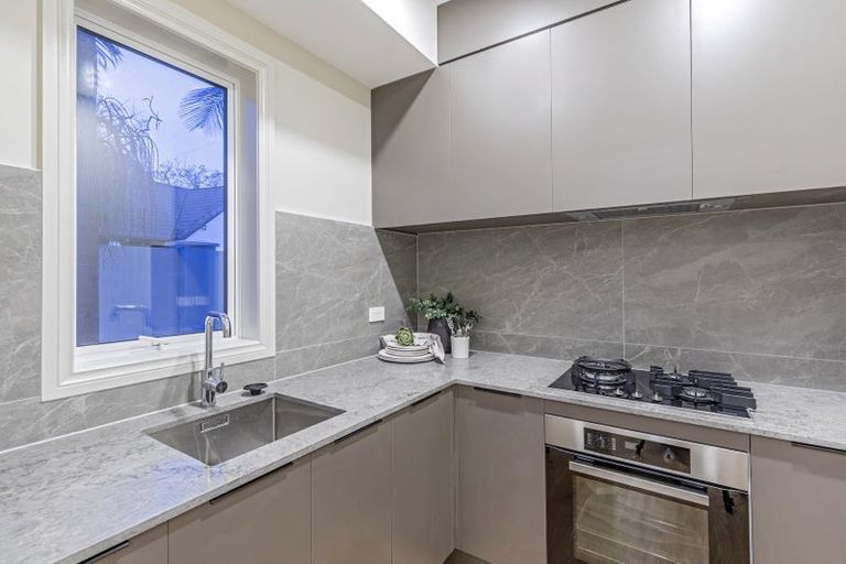 Photo of property in 19 Oak Manor Drive, Albany, Auckland, 0632