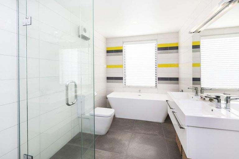 Photo of property in 28 Devonport Lane, St Albans, Christchurch, 8014