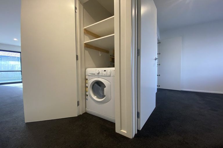 Photo of property in 3/33 Wyon Street, Linwood, Christchurch, 8062