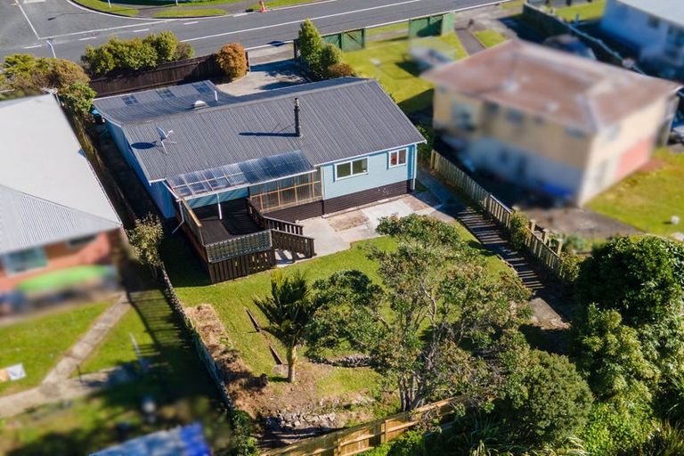 Photo of property in 24 Conclusion Street, Ascot Park, Porirua, 5024