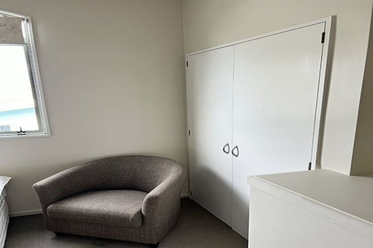 Photo of property in 2/39 Derby Street, St Albans, Christchurch, 8014