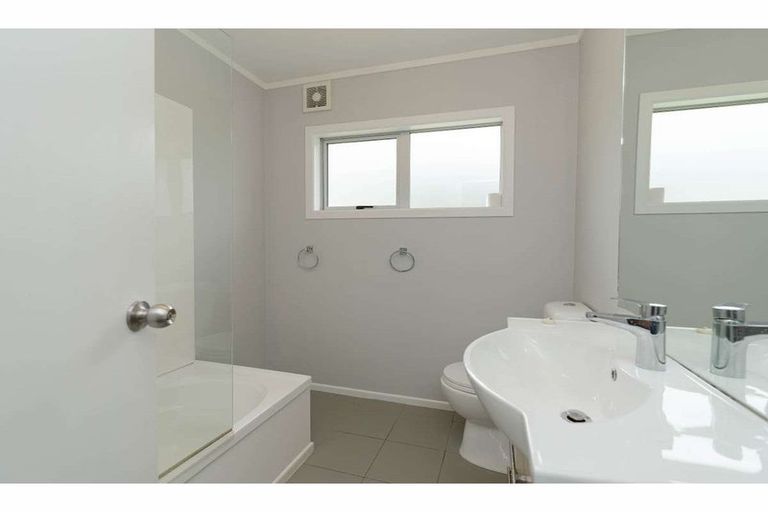 Photo of property in 74d Riddell Road, Kerikeri, 0230