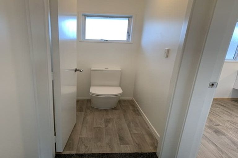 Photo of property in 2/483 Wairakei Road, Burnside, Christchurch, 8053