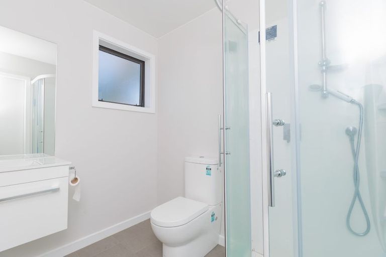 Photo of property in 60u2 Broderick Road, Johnsonville, Wellington, 6037