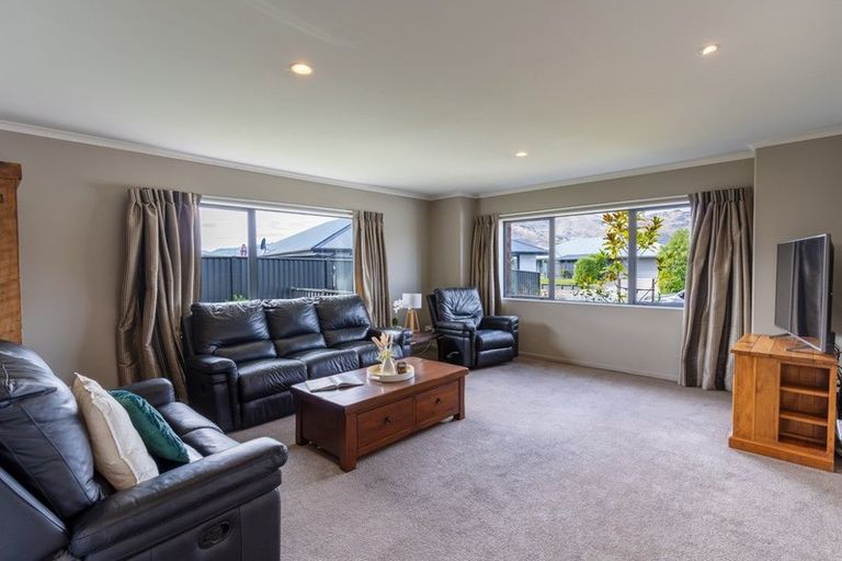 Photo of property in 3 Jelley Place, Cromwell, 9310