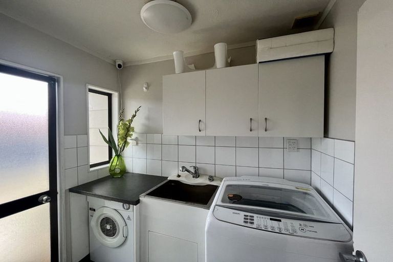 Photo of property in 28 Watts Street, Waipawa, 4210