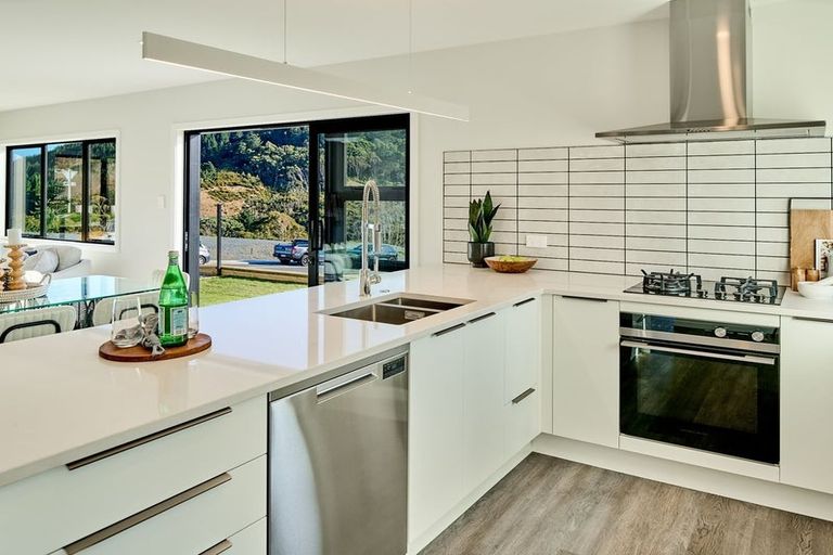Photo of property in 69 Holystone Road, Whitby, Porirua, 5024