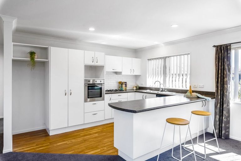 Photo of property in 10 Manhattan Court, Paraparaumu Beach, Paraparaumu, 5032