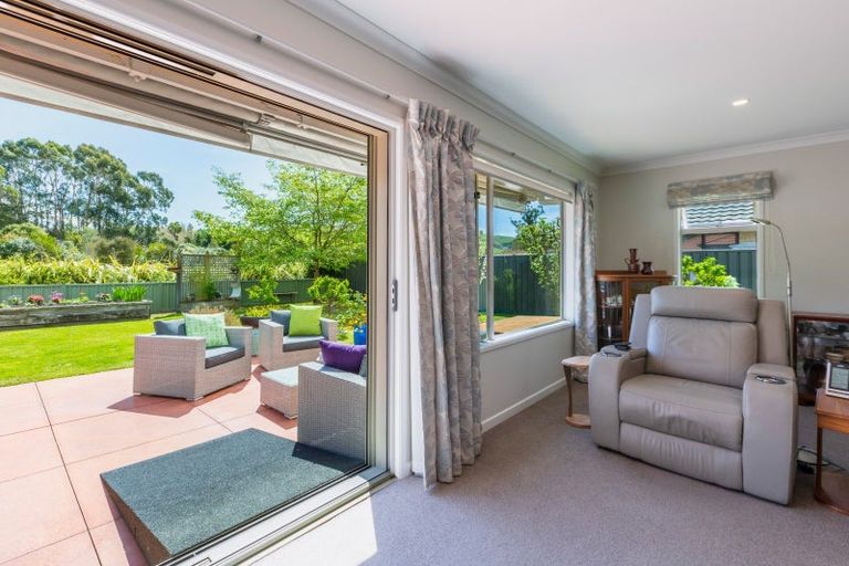 Photo of property in 10 Rochfort Street, Otane, 4202