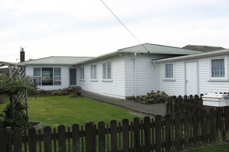 Photo of property in 12 Hunt Street, Wainuiomata, Lower Hutt, 5014