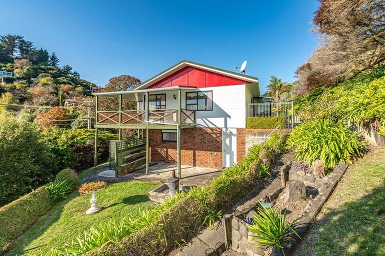 Photo of property in 3 Georgetti Road, Bastia Hill, Whanganui, 4500