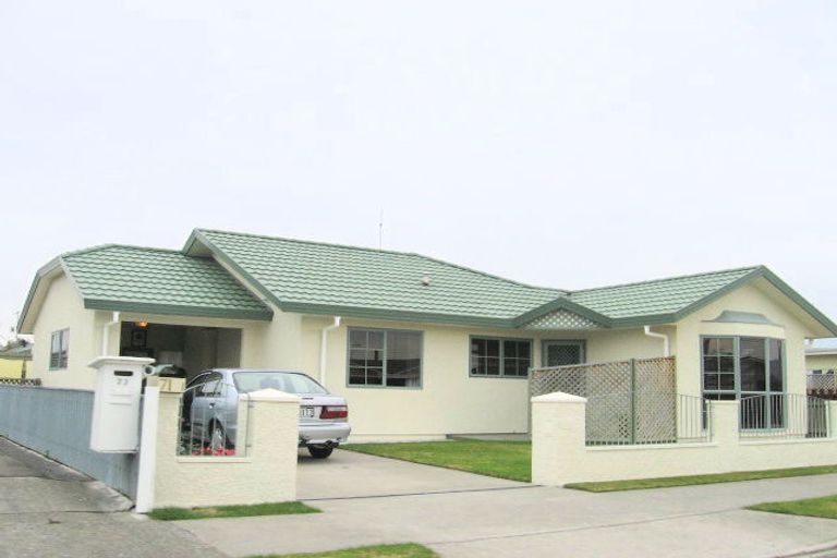 Photo of property in 2/71 Meeanee Road, Taradale, Napier, 4112