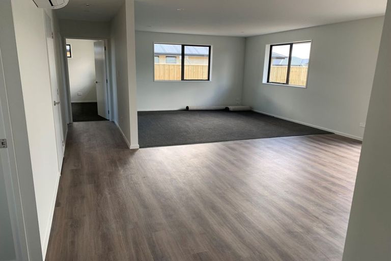Photo of property in 31 Kingfisher Avenue, Amberley, 7410