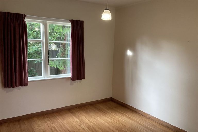 Photo of property in 12 Hosking Place, Masterton, 5810