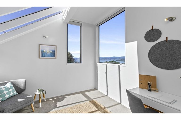 Photo of property in 36 Orangi Kaupapa Road, Northland, Wellington, 6012