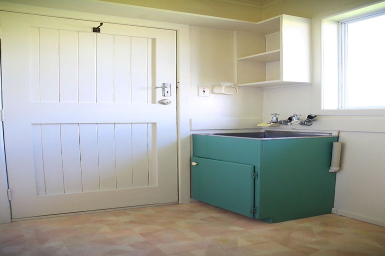 Photo of property in 32 Youngs Road, Papakura, 2110