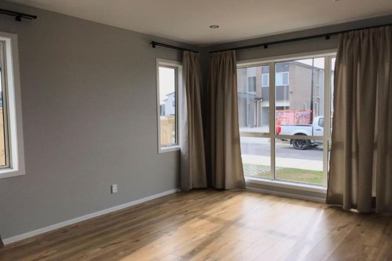 Photo of property in 13 Kota Lane, Hobsonville, Auckland, 0616