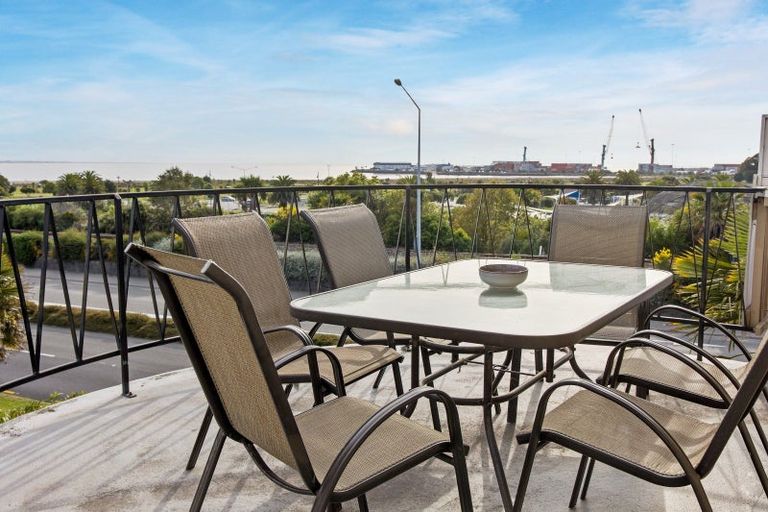 Photo of property in 1a Wai-iti Road, Maori Hill, Timaru, 7910